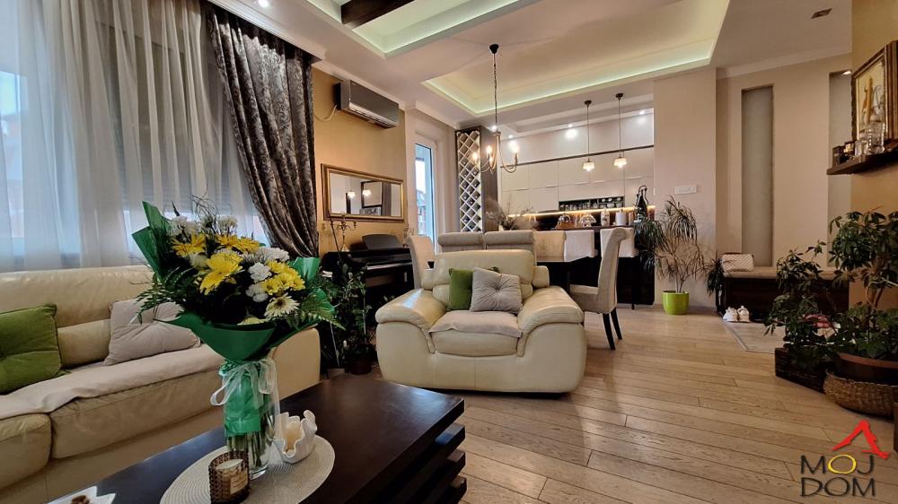 Slika 7 - Stan,NOVI SAD,BULEVAR,kv: 120, € 370800, ID: 1028927