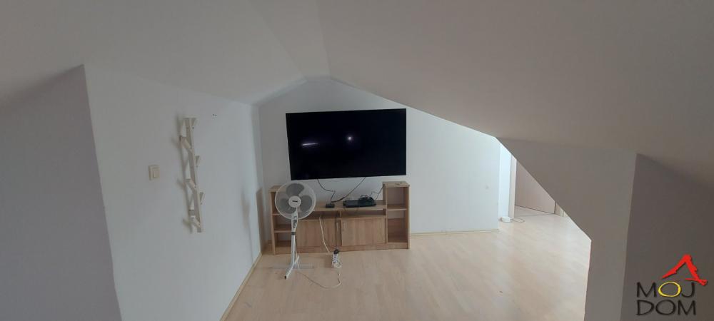 Slika 9 - Stan,NOVI SAD,KLISA,kv: 94, € 128500, ID: 1028817