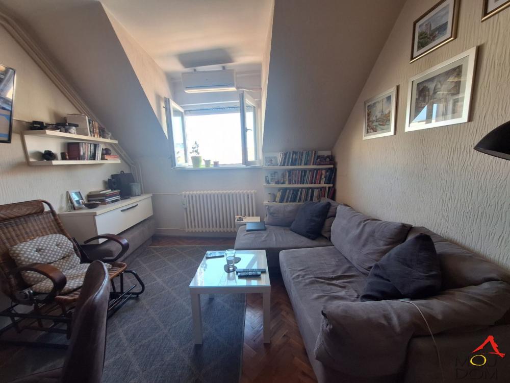 Slika 2 - Stan,NOVI SAD,BULEVAR,kv: 57, € 142200, ID: 1028715