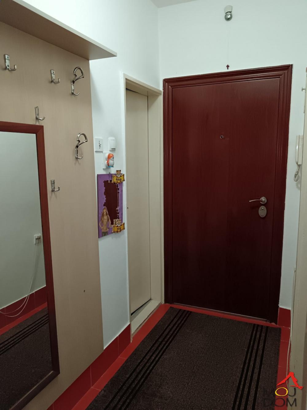 Slika 10 - Stan,NOVI SAD,PODBARA,kv: 48, € 123600, ID: 1028467