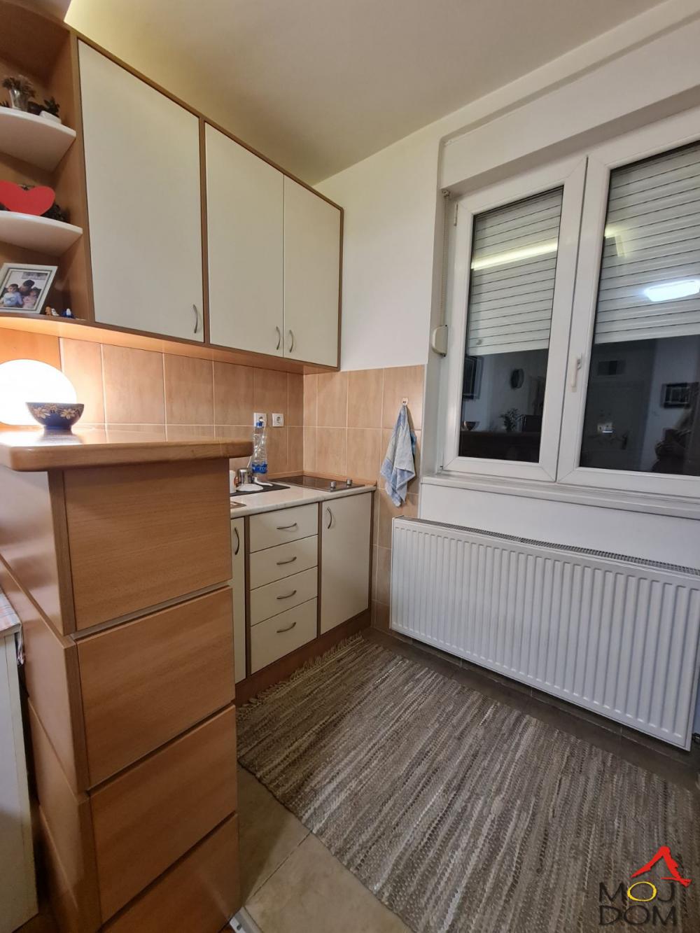 Slika 3 - Stan,NOVI SAD,NOVA DETELINARA,kv: 43, € 118800, ID: 1029308