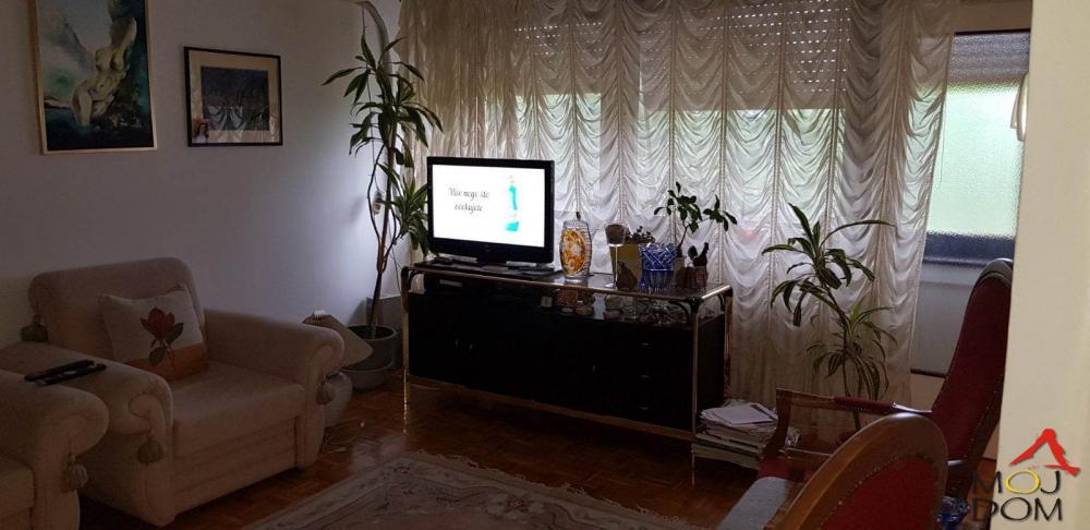 Glavna slika -Stan,PETROVARADIN,BLOK 8,kv: 89, € 156000, ID: 1026473