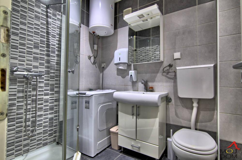 Slika 2 - Stan,NOVI SAD,CENTAR,kv: 65, € 174070, ID: 1029354