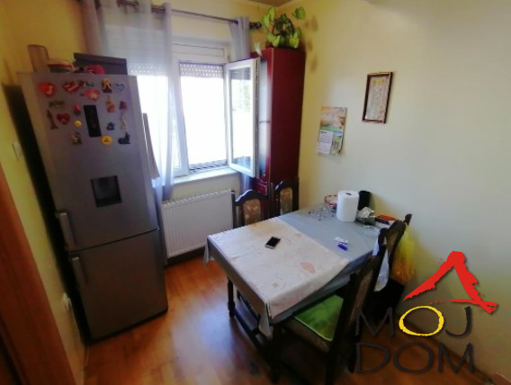 Slika 10 - Stan,NOVI SAD,CENTAR,kv: 76, € 185400, ID: 1029394