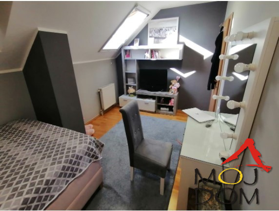 Slika 9 - Stan,NOVI SAD,CENTAR,kv: 76, € 185400, ID: 1029394