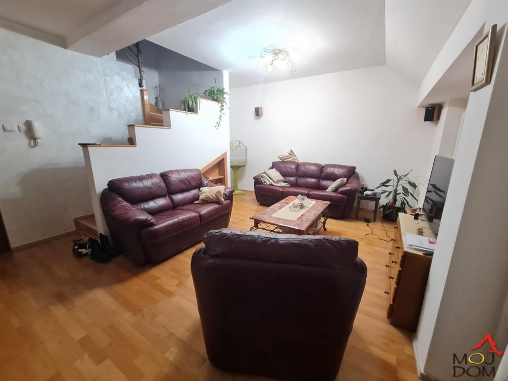 Slika 2 - Stan,NOVI SAD,CENTAR,kv: 76, € 185400, ID: 1029394
