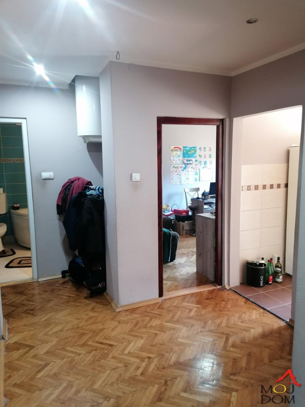 Slika 10 - Stan,NOVI SAD,GRBAVICA,kv: 66, € 216900, ID: 1029086