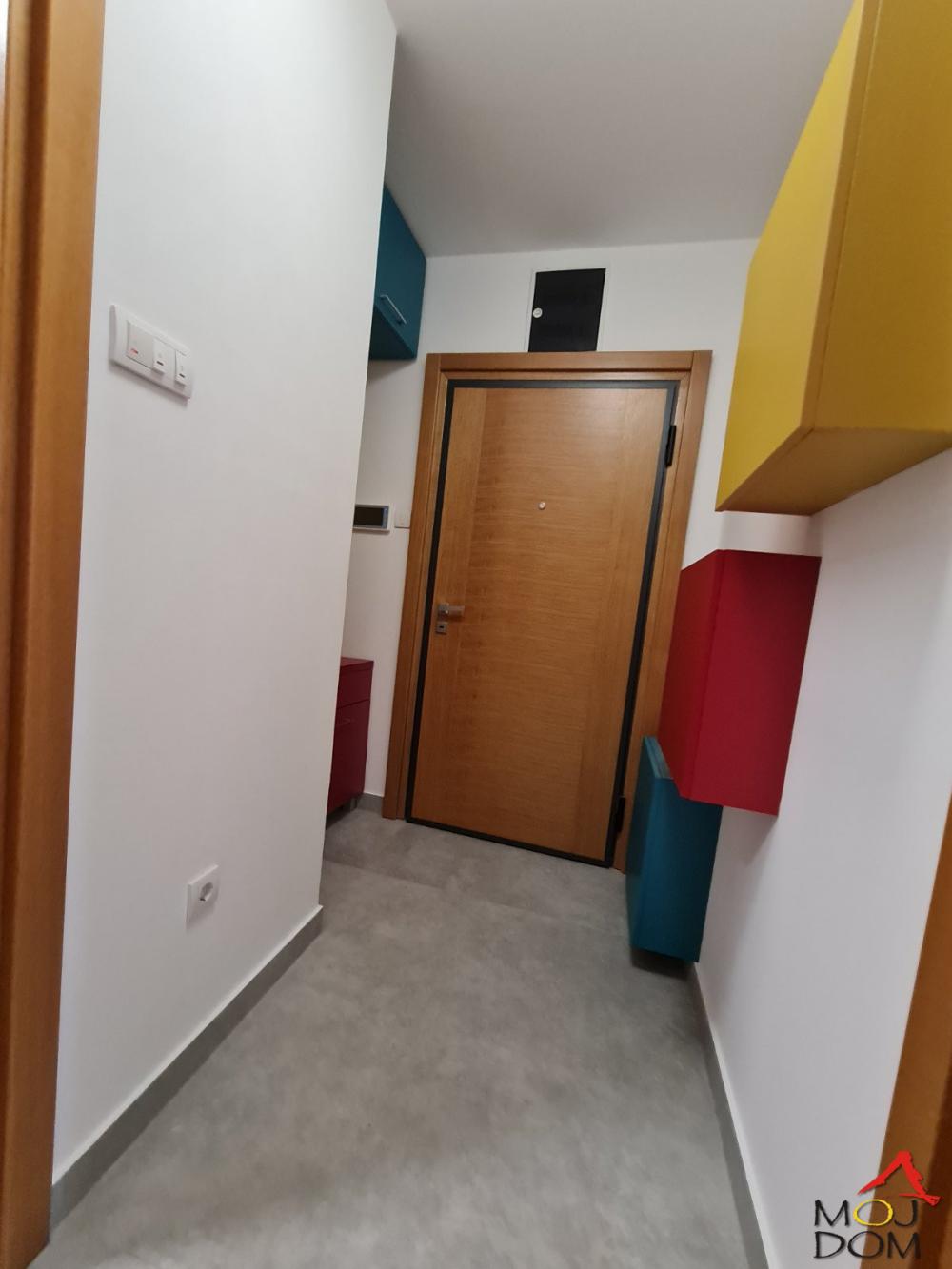 Slika 7 - Stan,NOVI SAD,CENTAR,kv: 44, € 174070, ID: 1029268