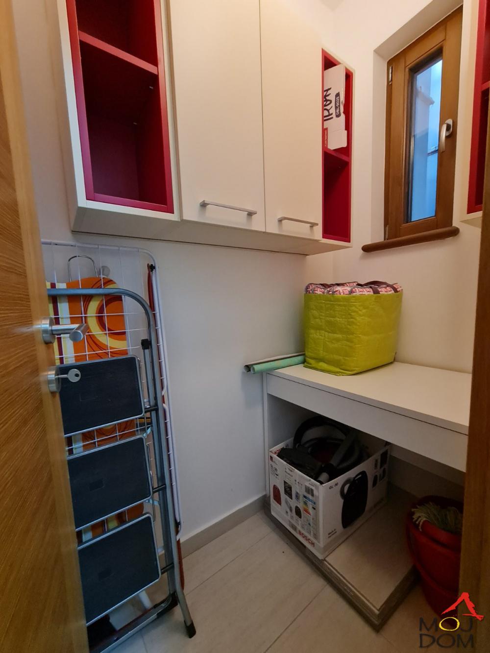 Slika 10 - Stan,NOVI SAD,CENTAR,kv: 44, € 174070, ID: 1029268