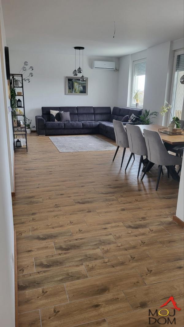 Glavna slika -Stan,NOVI SAD,ADICE,kv: 118, € 200000, ID: 1029154