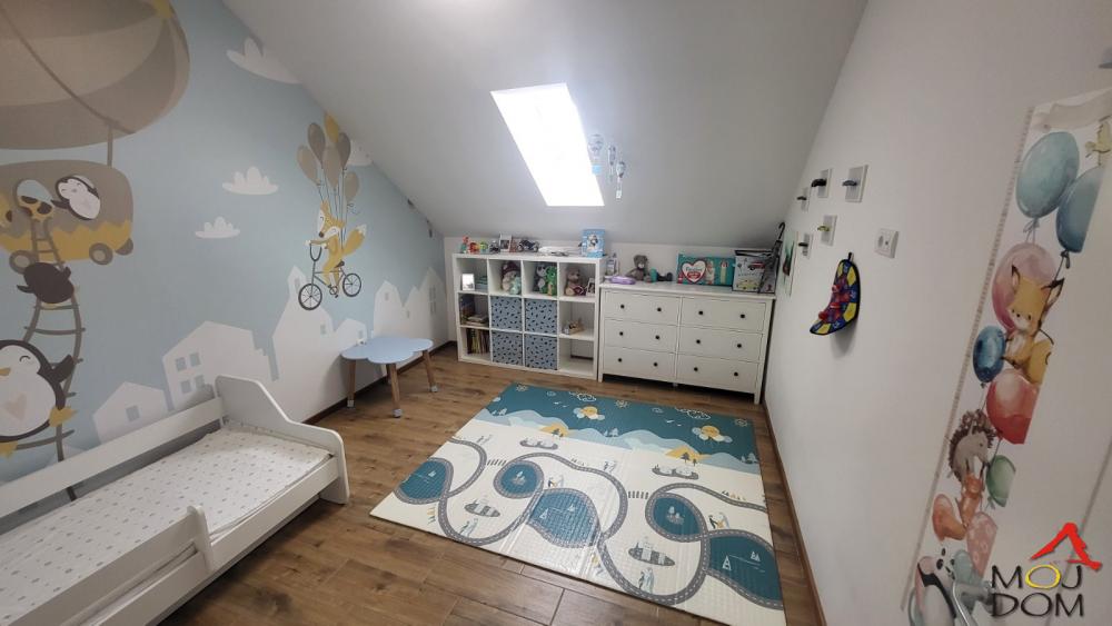 Slika 8 - Stan,NOVI SAD,ADICE,kv: 118, € 200000, ID: 1029154