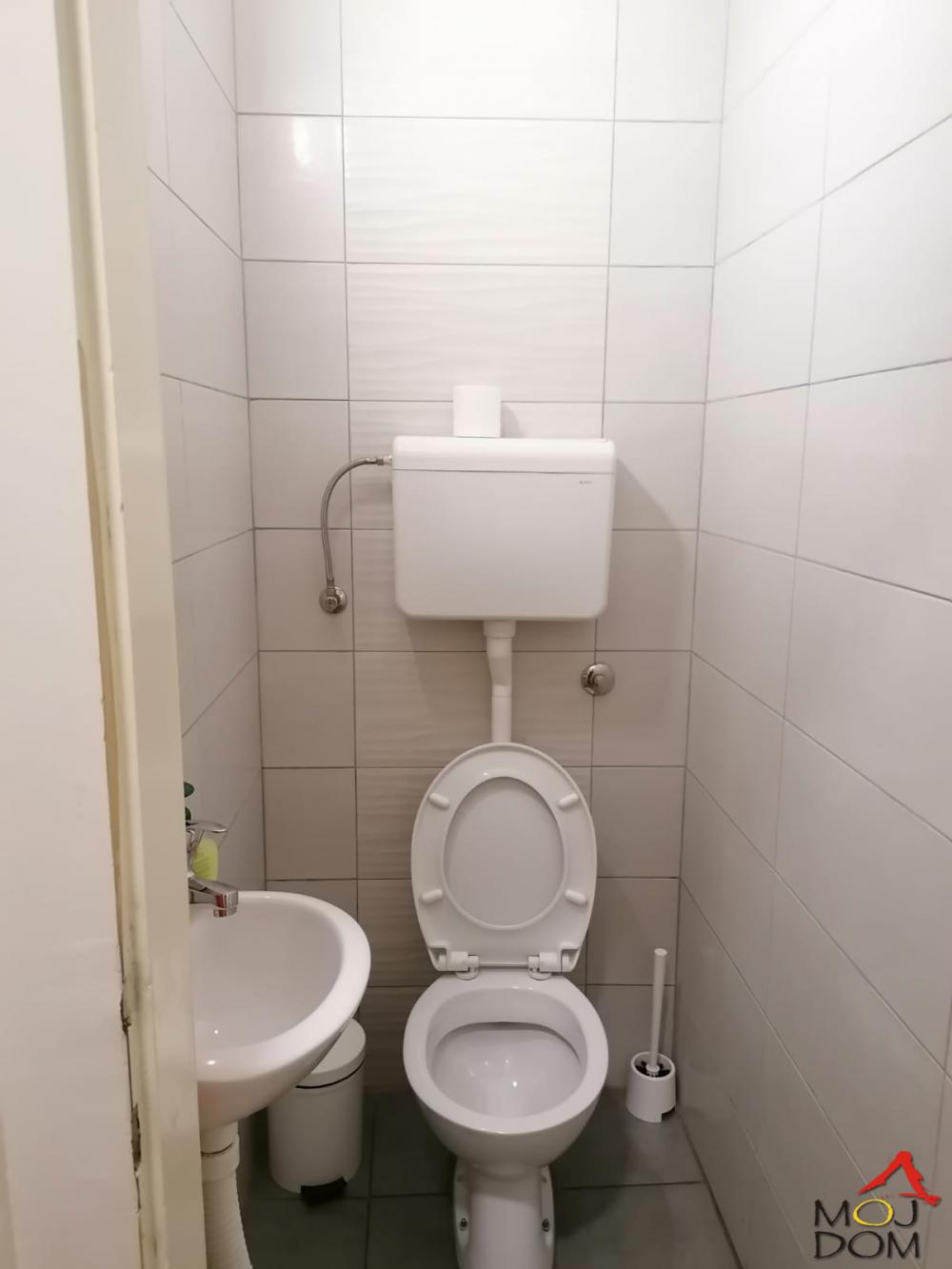 Slika 6 - Stan,NOVI SAD,CENTAR,kv: 74, € 195700, ID: 1028551