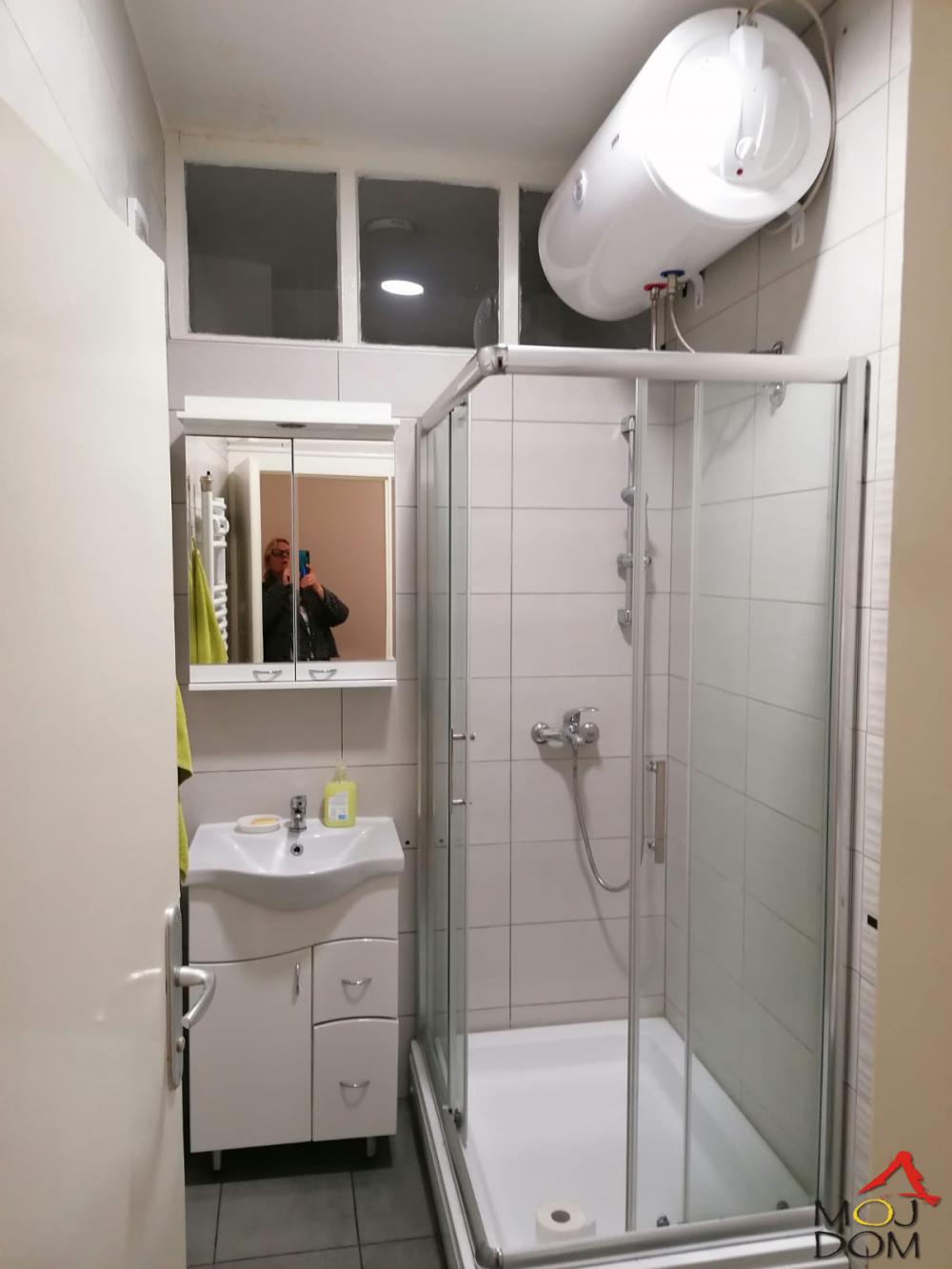 Slika 8 - Stan,NOVI SAD,CENTAR,kv: 74, € 195700, ID: 1028551