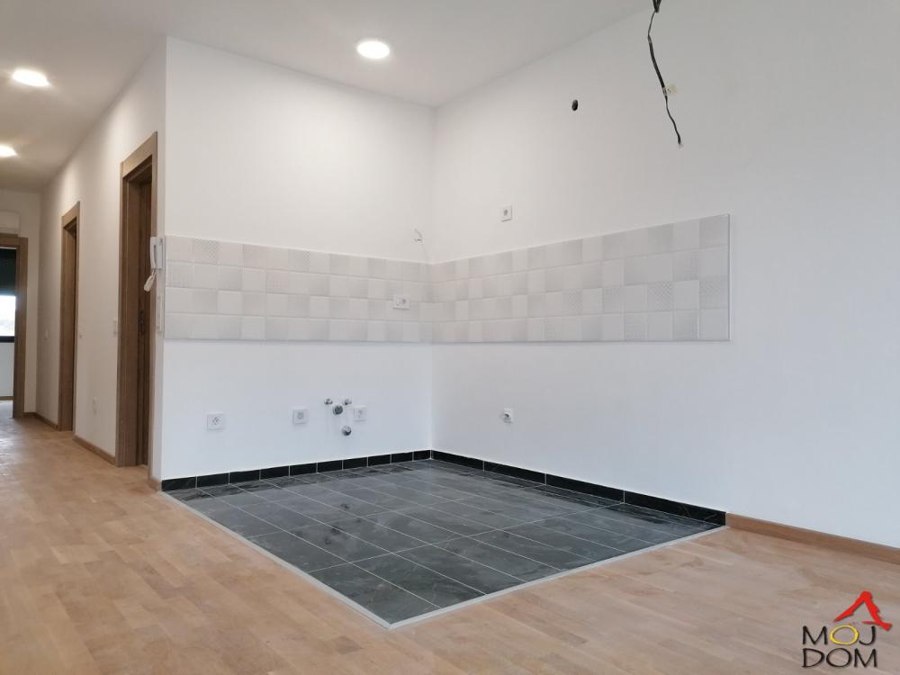 Slika 5 - Stan,PETROVARADIN,MIŠELUK,kv: 92, € 180550, ID: 1029059