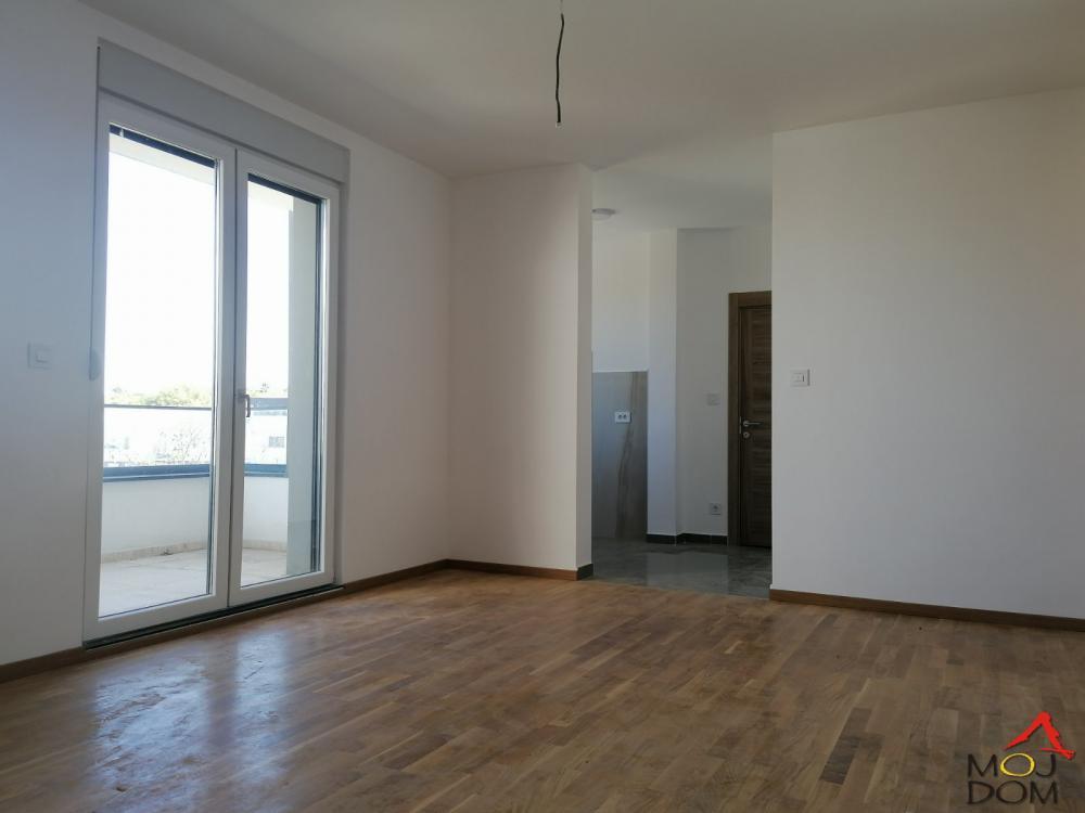 Glavna slika -Stan,PETROVARADIN,MIŠELUK,kv: 84, € 161950, ID: 1029058