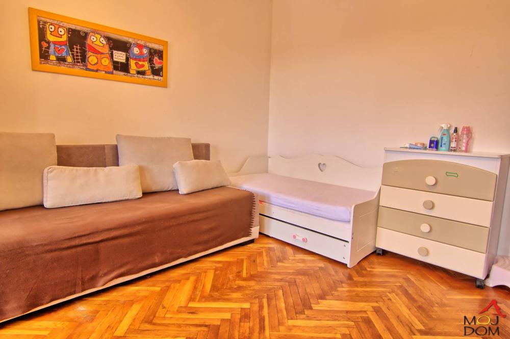 Slika 2 - Stan,NOVI SAD,CENTAR,kv: 49, € 131200, ID: 1029045