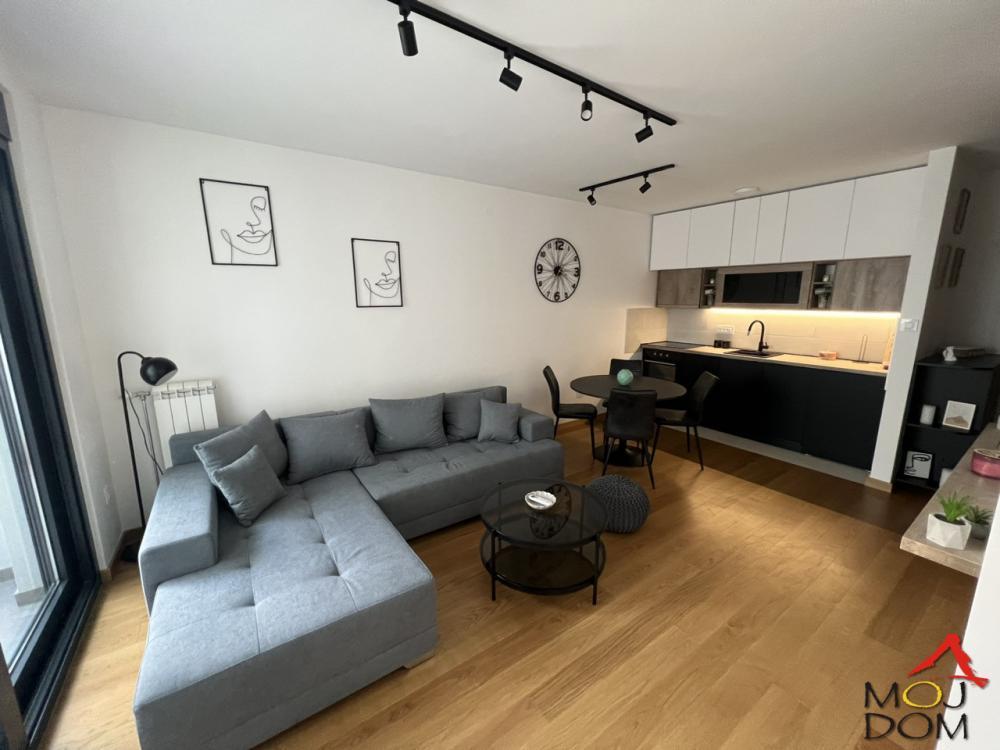 Glavna slika -Stan,NOVI SAD,ROTKVARIJA,kv: 48, € 192700, ID: 1029023