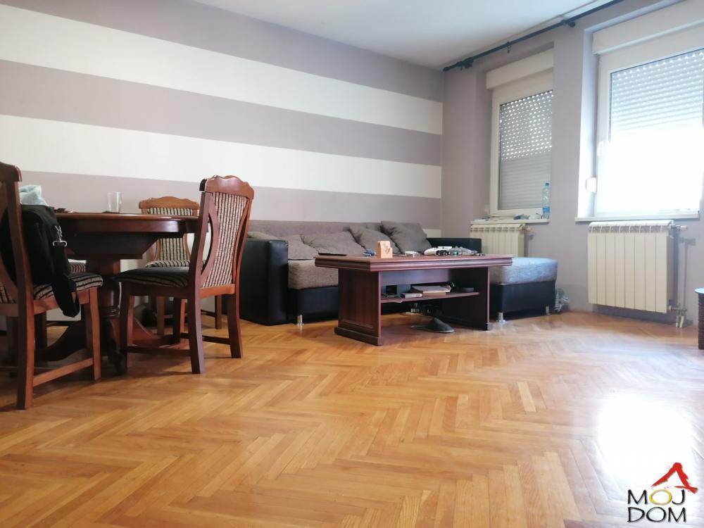 Glavna slika -Stan,NOVI SAD,BULEVAR,kv: 90, € 241000, ID: 1028419