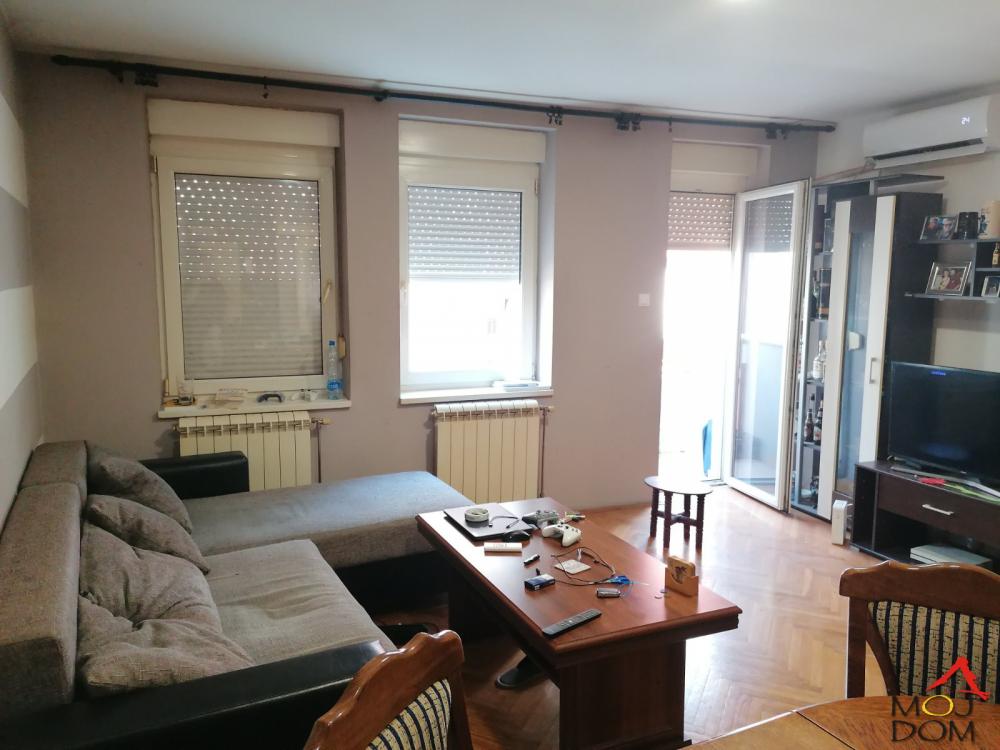 Slika 2 - Stan,NOVI SAD,BULEVAR,kv: 90, € 241000, ID: 1028419
