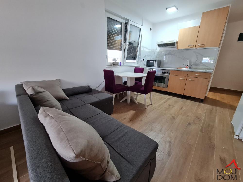 Slika 2 - Stan,NOVI SAD,TELEP,kv: 25, € 61800, ID: 1028562