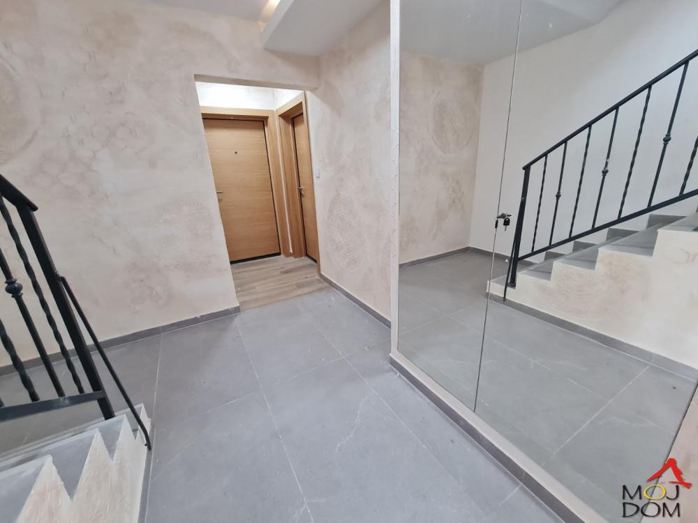 Slika 7 - Stan,NOVI SAD,TELEP,kv: 25, € 61800, ID: 1028562