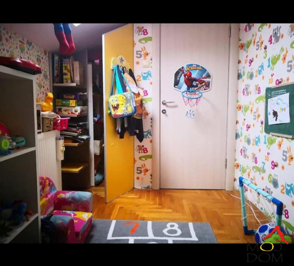 Slika 6 - Stan,NOVI SAD,BULEVAR EVROPE,kv: 70, € 185400, ID: 1020667