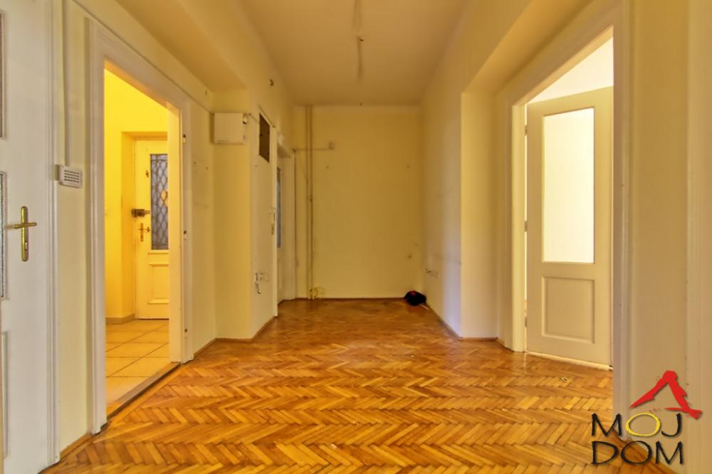 Slika 6 - Stan,NOVI SAD,CENTAR,kv: 118, € 292000, ID: 1027205