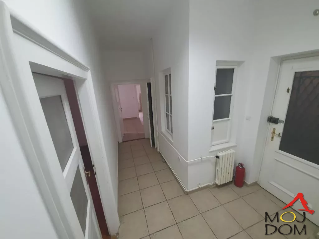 Slika 11 - Stan,NOVI SAD,CENTAR,kv: 118, € 292000, ID: 1027205