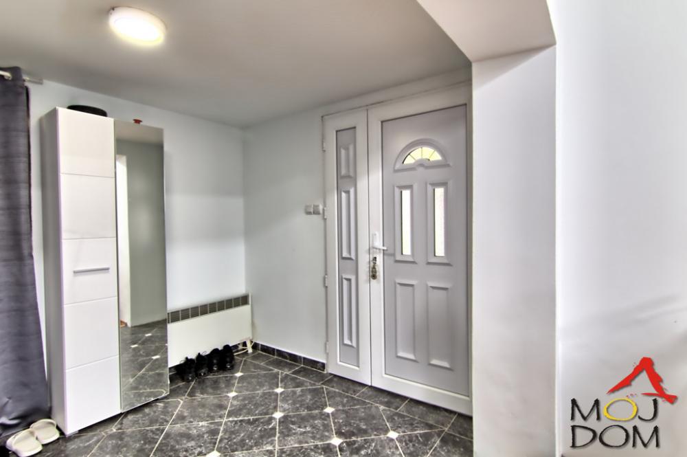 Slika 1 - Stan,NOVI SAD,CENTAR,kv: 61, € 150000, ID: 1027249