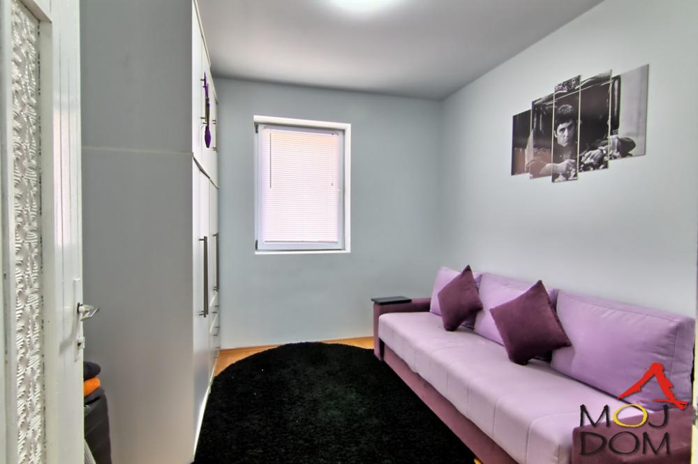 Slika 4 - Stan,NOVI SAD,CENTAR,kv: 61, € 150000, ID: 1027249