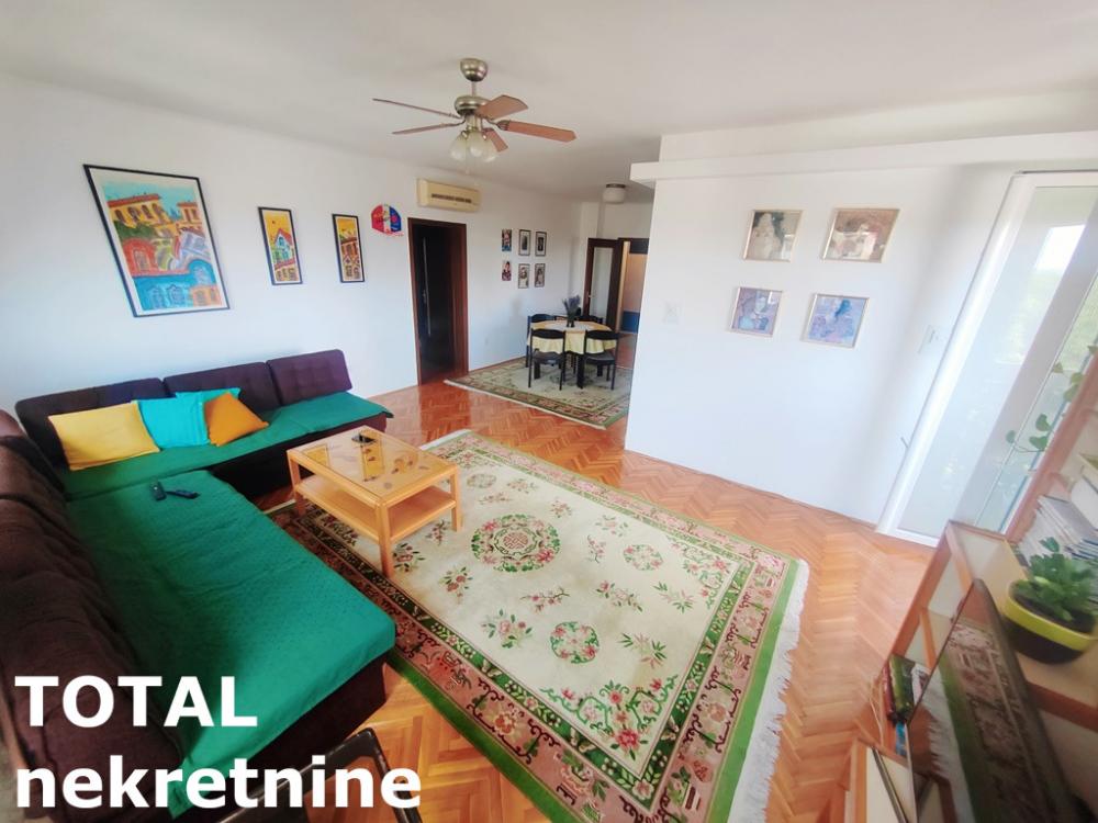 Slika 1 - Stan,NOVI SAD,BULEVAR PATRIJARHA PAVLA,kv: 92.00, € 184000, ID: 1100974