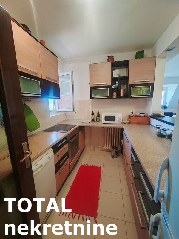 Slika 8 - Stan,NOVI SAD,BULEVAR PATRIJARHA PAVLA,kv: 92.00, € 184000, ID: 1100974
