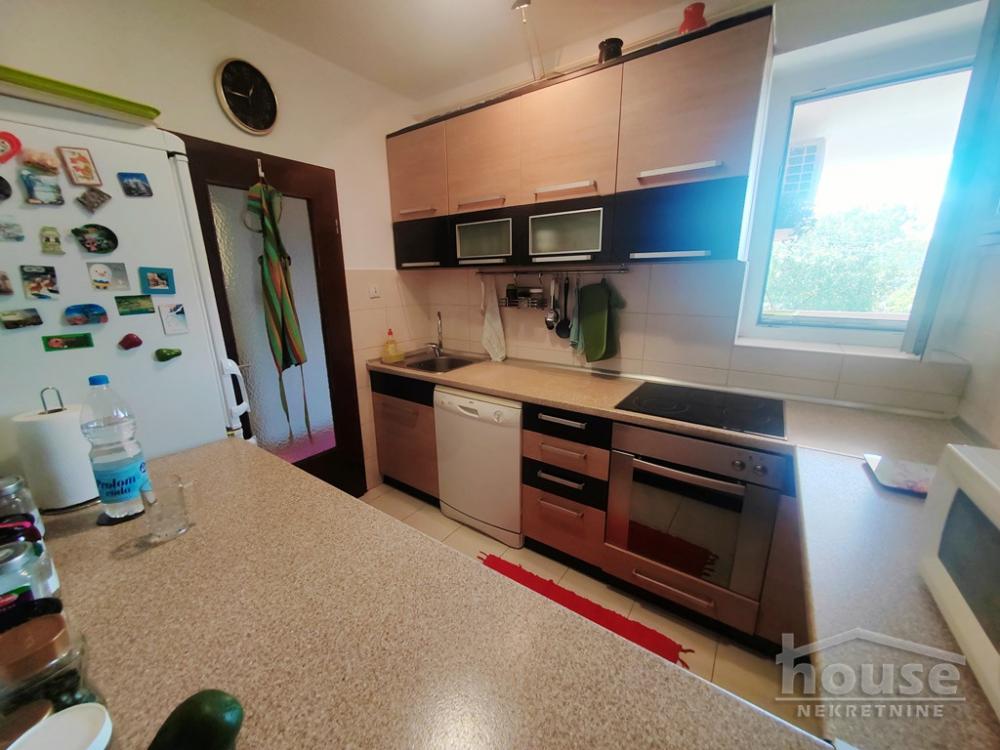 Slika 8 - Stan,NOVI SAD,BULEVAR PATRIJARHA PAVLA,kv: 92.00, € 184000, ID: 1064126