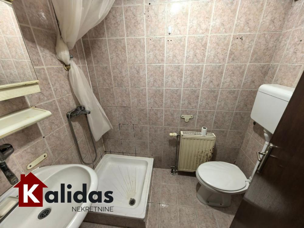 Slika 3 - Stan,NOVI SAD,GRBAVICA,kv: 28, € 69000, ID: 1007921