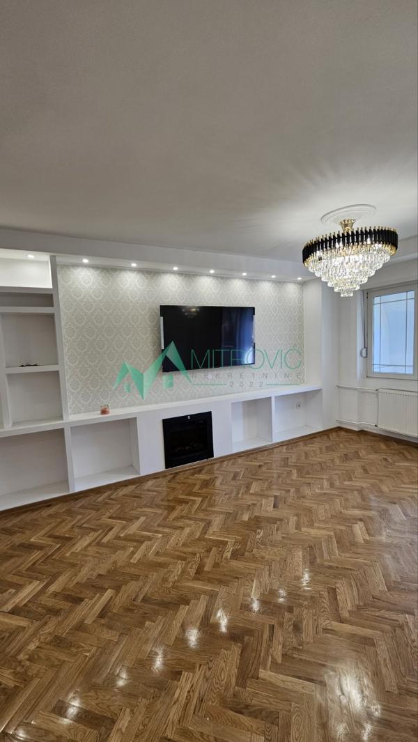 Glavna slika -Četvorosoban dupleks na Grbavici – funkcionalan raspored, odlična lokacija