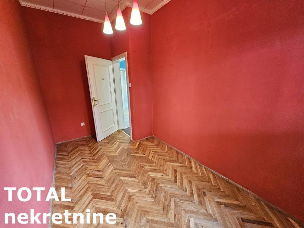 Slika 10 - Stan,NOVI SAD,TELEP,kv: 84.00, € 175000, ID: 1100985