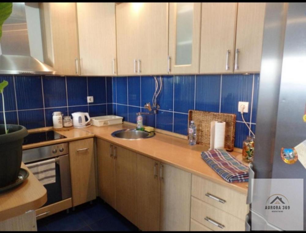 Slika 2 - PRODAJE SE KOMPLETNO NAMEŠTEN KOMFORAN DVOSOBAN STAN U NOVOM SADU- TELEP