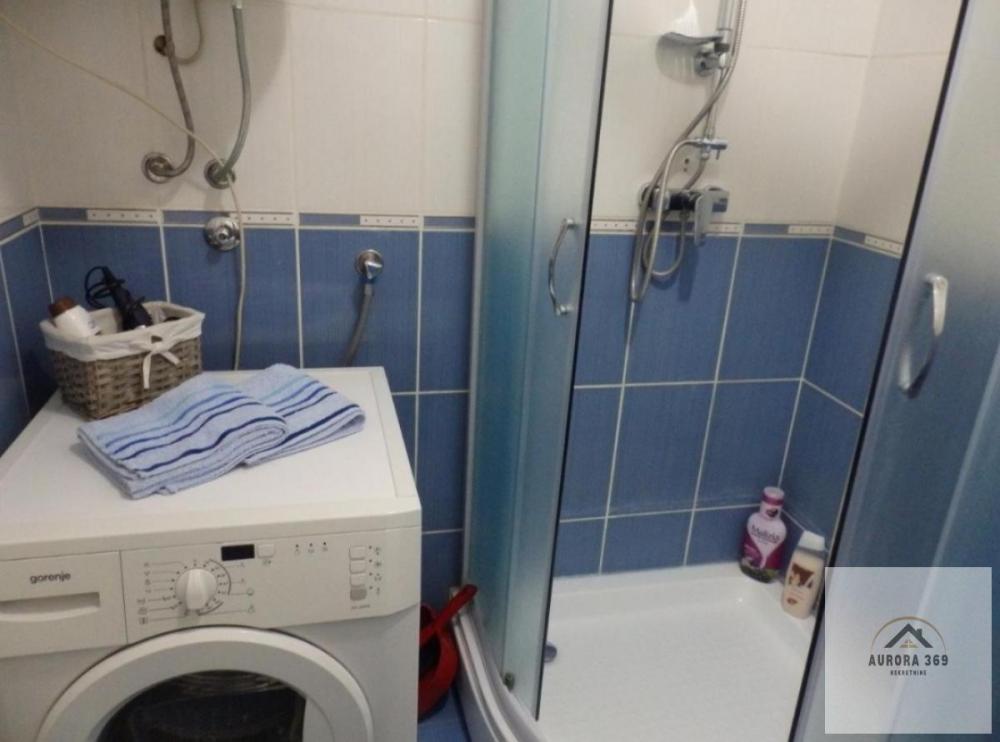 Slika 6 - PRODAJE SE KOMPLETNO NAMEŠTEN KOMFORAN DVOSOBAN STAN U NOVOM SADU- TELEP