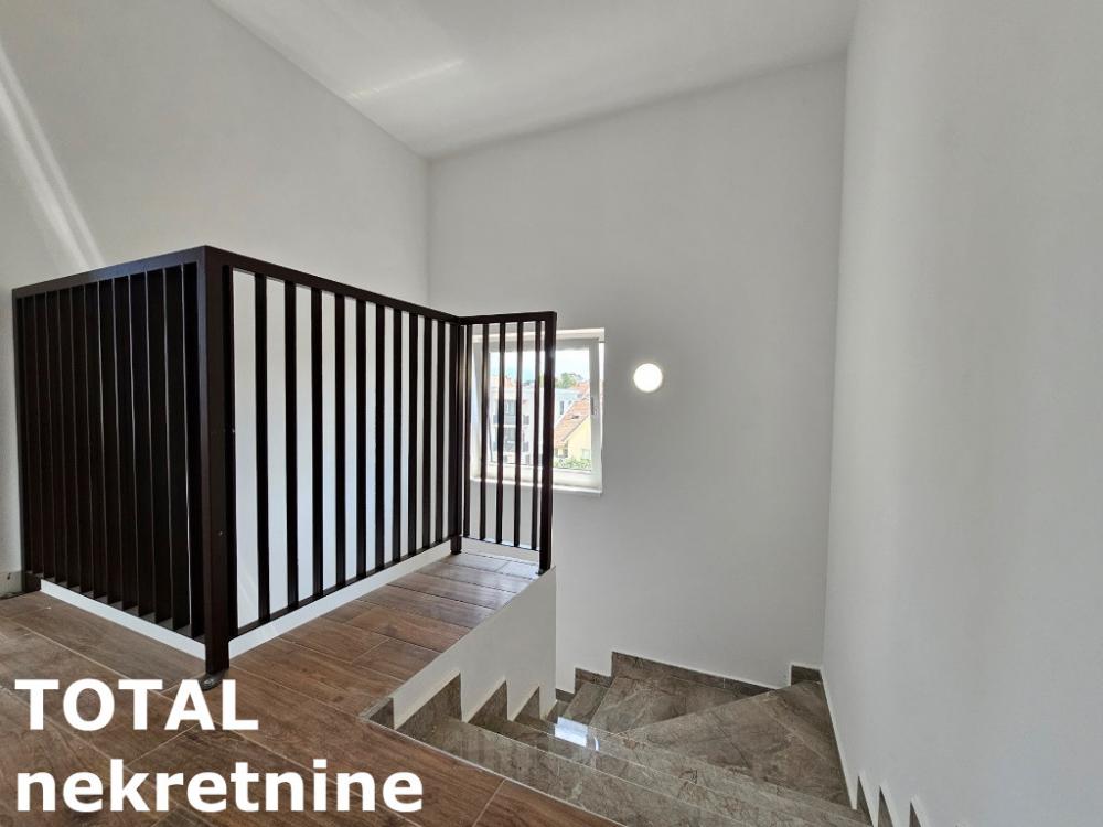 Slika 10 - Stan,NOVI SAD,TELEP,kv: 115.00, € 271850, ID: 1100083