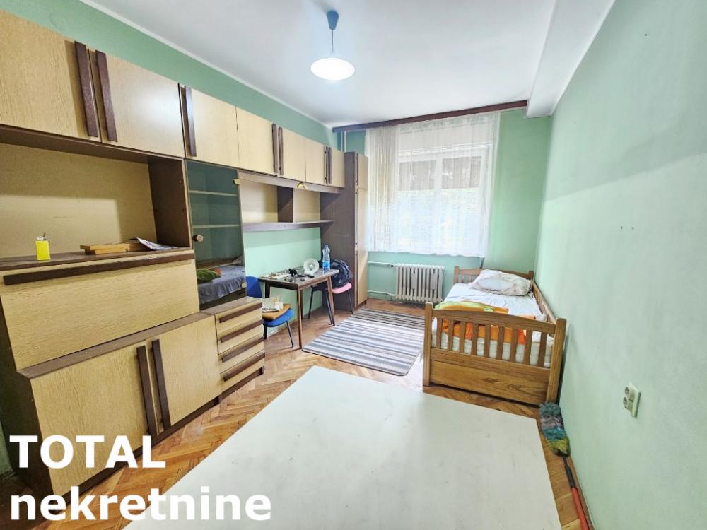 Slika 10 - Stan,NOVI SAD,GRBAVICA,kv: 65.00, € 220000, ID: 1099582