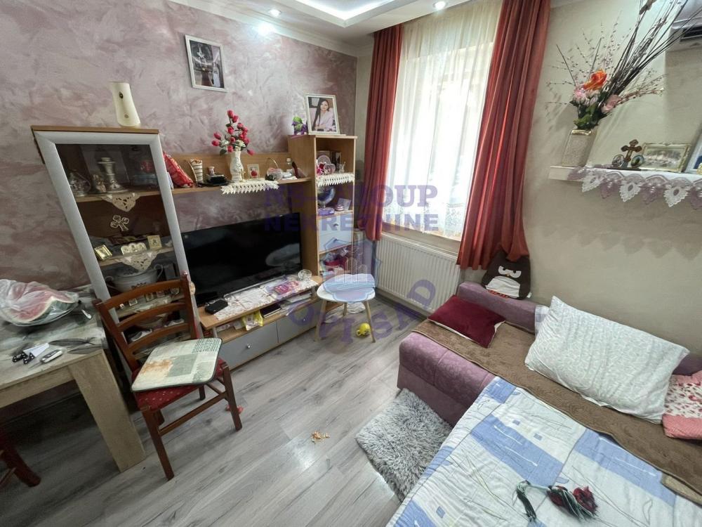 Slika 1 - Jednoiposoban, 28m2, Telep Novi Sad