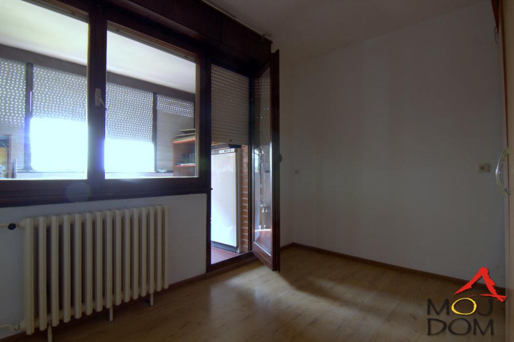 Slika 6 - Stan,NOVI SAD,AVIJACIJA,kv: 48, € 107000, ID: 1030818