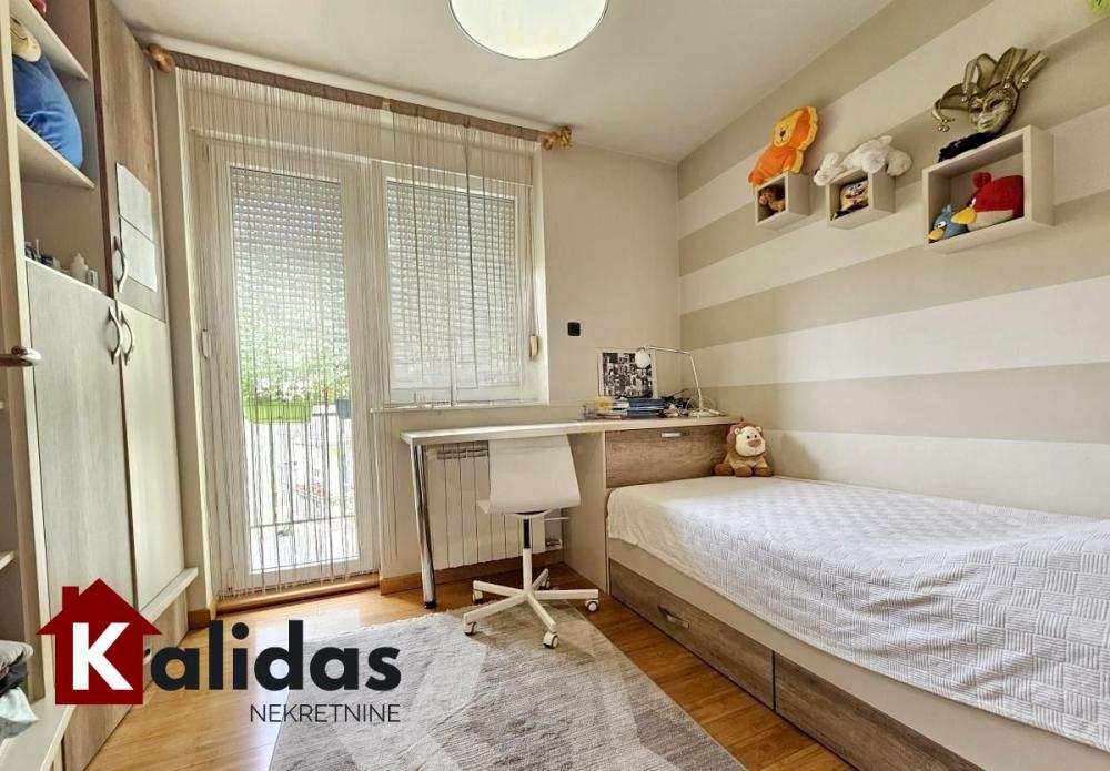 Slika 7 - Stan,NOVI SAD,GRBAVICA,kv: 115, € 299730, ID: 1007903