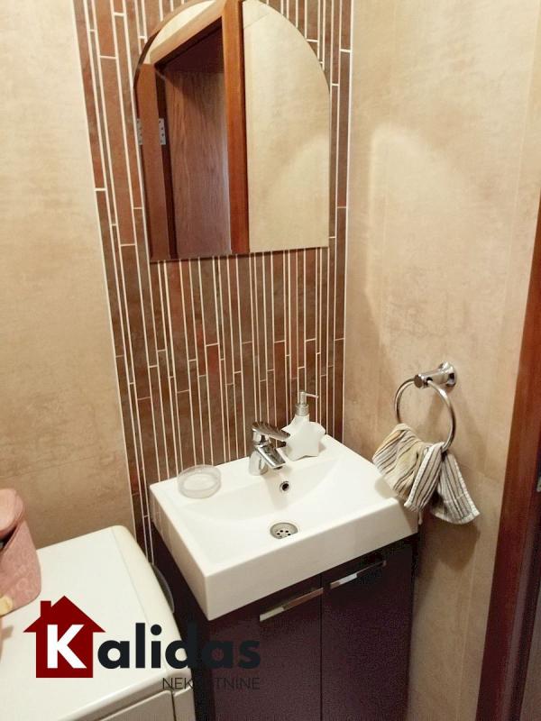 Slika 11 - Stan,NOVI SAD,GRBAVICA,kv: 115, € 299730, ID: 1007903