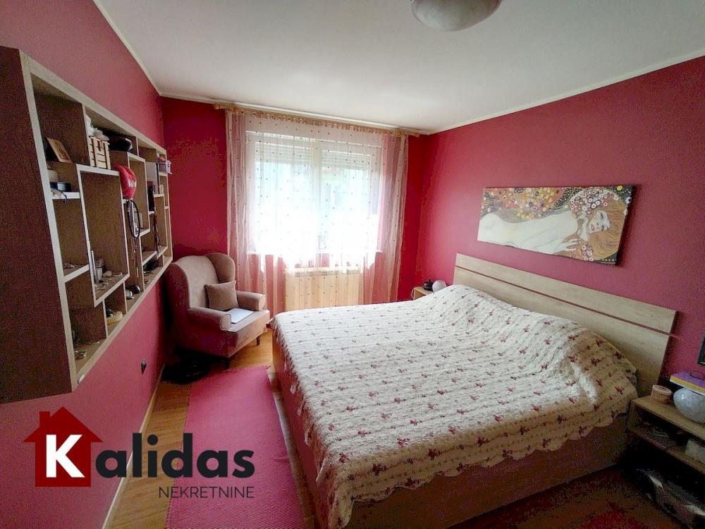 Slika 4 - Stan,NOVI SAD,GRBAVICA,kv: 115, € 299730, ID: 1007903