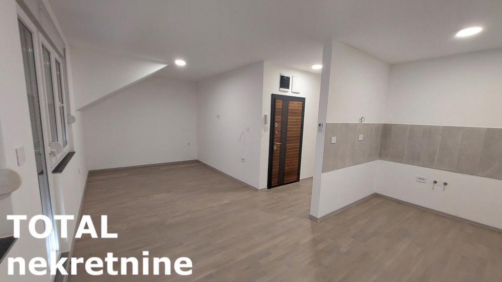 Glavna slika -Stan,PETROVARADIN,ALIBEGOVAC,kv: 78.00, € 165000, ID: 1101010