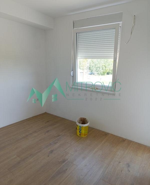 Slika 3 - Nov četvorosoban stan u Veterniku ODLIČNA CENA!! SA PDV!  