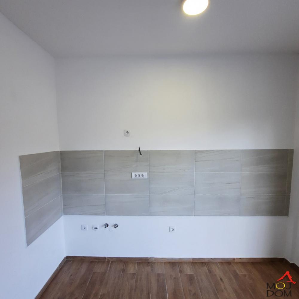 Slika 3 - Stan,VETERNIK,VETERNIČKA RAMPA,kv: 22, € 51500, ID: 1025789