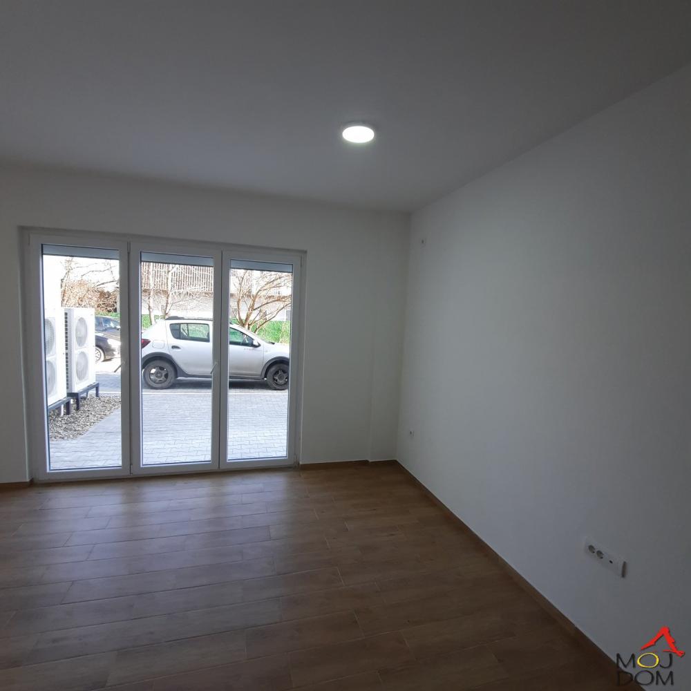 Slika 1 - Stan,VETERNIK,VETERNIČKA RAMPA,kv: 22, € 51500, ID: 1025789