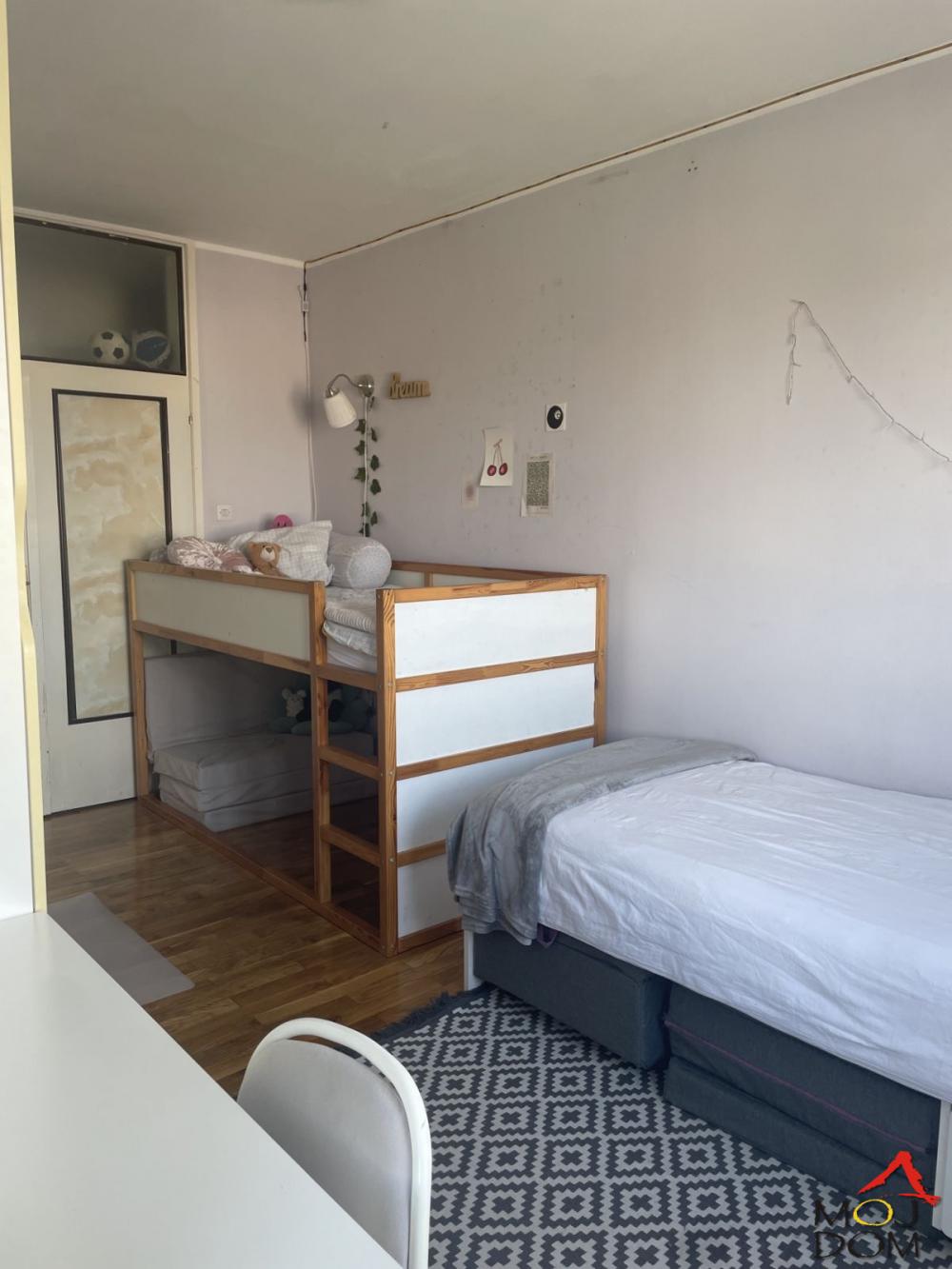 Slika 7 - Stan,NOVI SAD,BULEVAR,kv: 57, € 155600, ID: 1030499